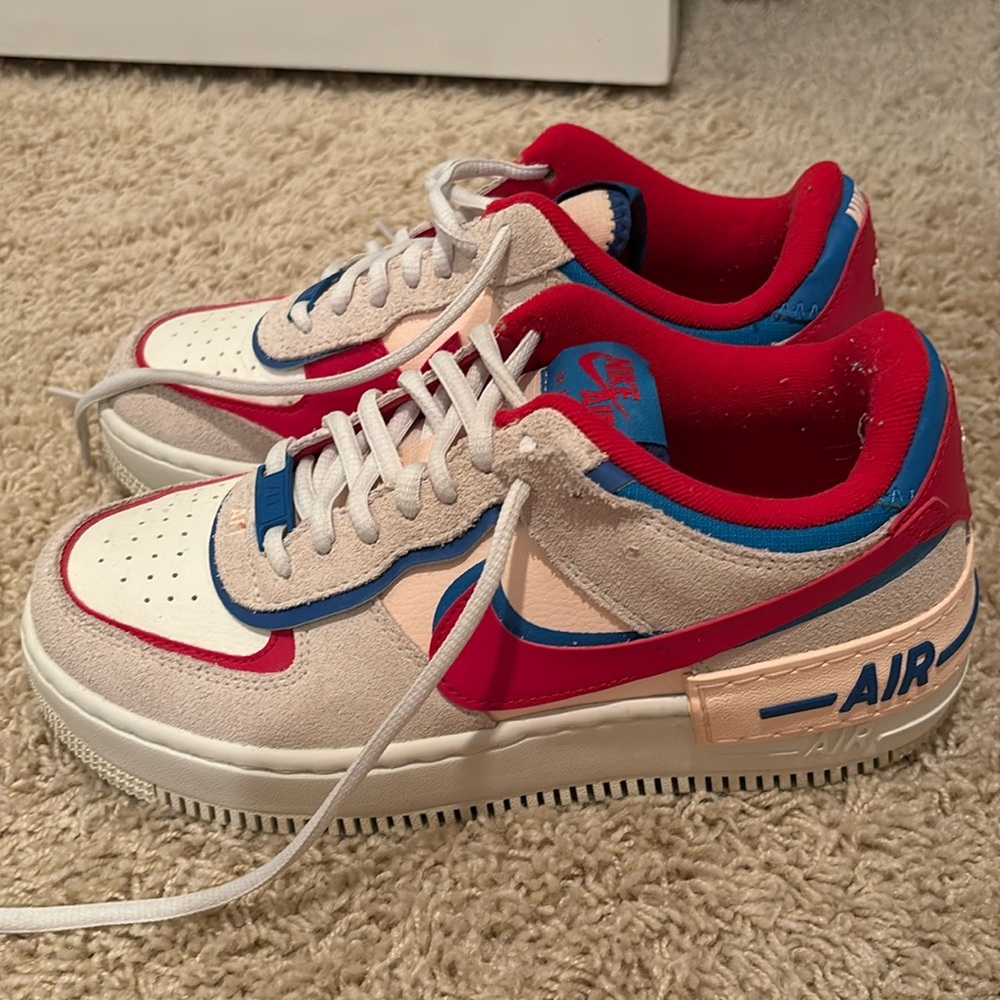 NIKE AIR FORCE 1